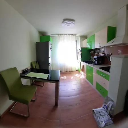 Lägenhet Favorit Apartament 3 Camere *